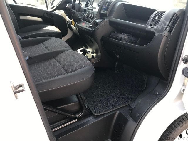 Panel van Citroën Jumper 33 L2H2 2.2 bluehdi 140cv S&S