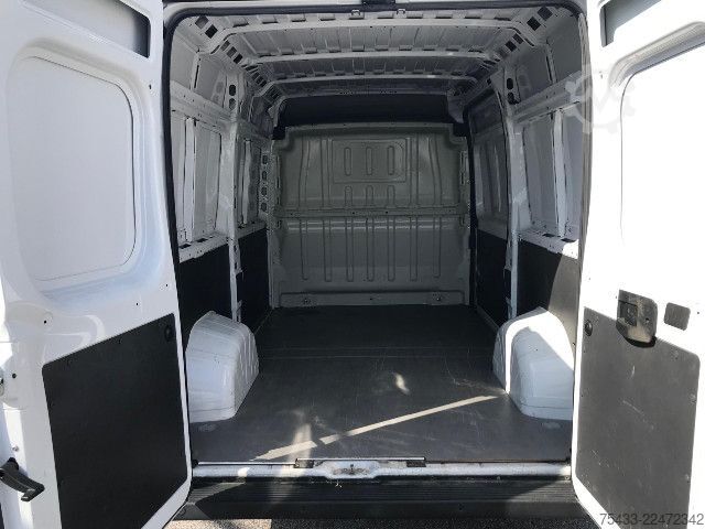 Panel van Citroën Jumper 33 L2H2 2.2 bluehdi 140cv S&S