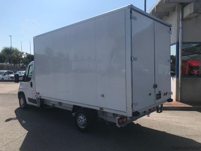 Customized van Citroën Jumper 35 L4 2.2 bluehdi 140cv S&S  p.la