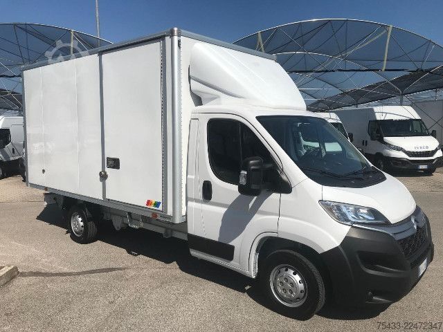Customized van Citroën Jumper 35 L4 2.2 bluehdi 140cv S&S  p.la