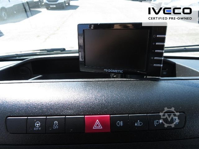Transporter mit Koffer IVECO Daily 35C16 Koffer/LBW Klima, Kamera