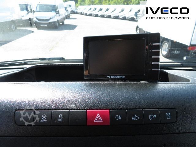 Transporter mit Koffer IVECO Daily 35C16 Koffer/LBW Klima, Kamera