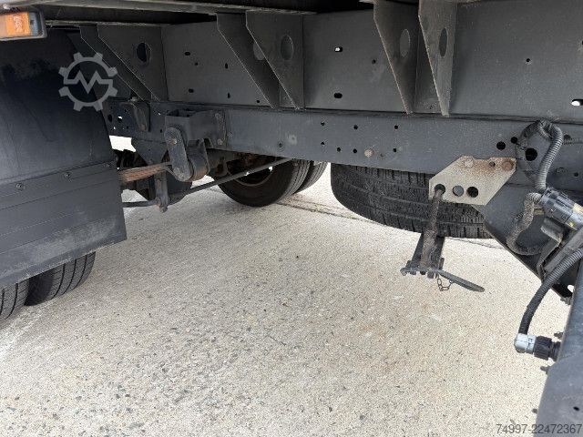 Pritschenwagen IVECO 35C14 / AHK / Zwillingsbereift