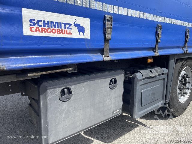 Auflieger mit Pritsche & Plane Schmitz Cargobull Semitrailer Curtainsider Standard