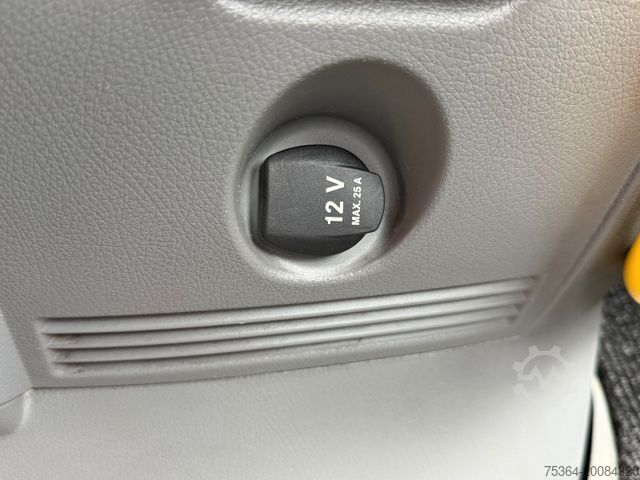Minibus VW Crafter 2.0 Tdi 80 kw L2H2 9Sitze Klima Tempomat