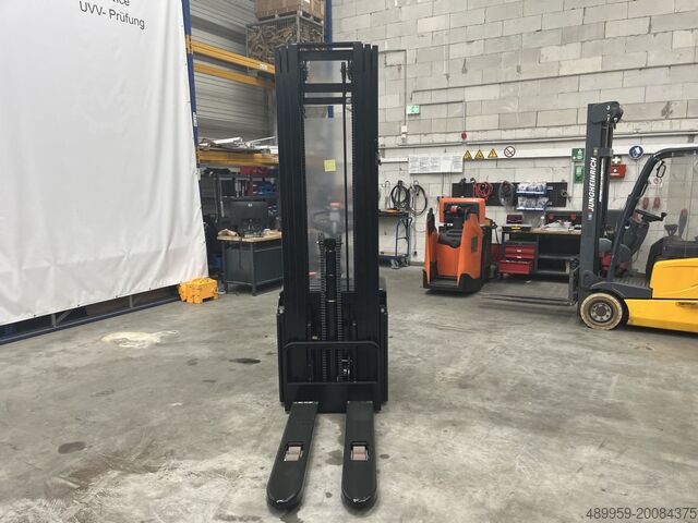 High Lift stacker Hangcha CDD20-AC2S