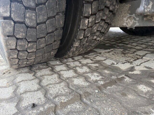 Garbage truck Mercedes-Benz 2633 6x2 Econic Geesink Value PAK