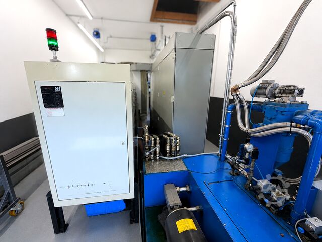 Multi-spindle machine Gildemeister GMC 35 linear