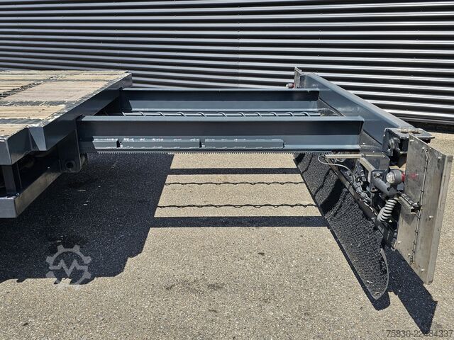Loading platform Lako A328 / MOLEN GESTUURD / UITSCHUIFBAAR
