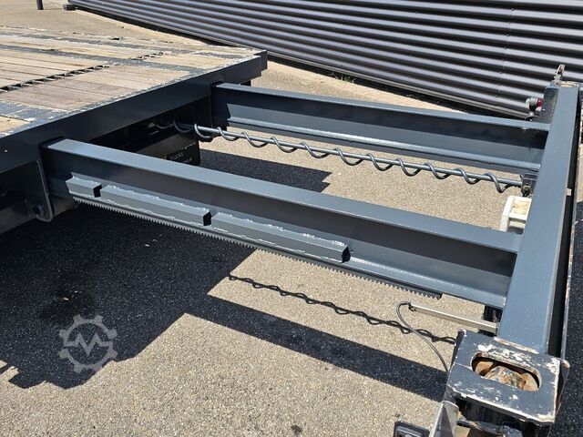 Loading platform Lako A328 / MOLEN GESTUURD / UITSCHUIFBAAR