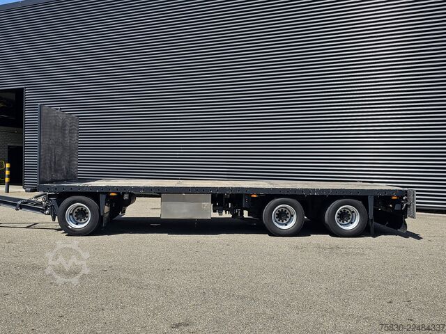 Loading platform Lako A328 / MOLEN GESTUURD / UITSCHUIFBAAR