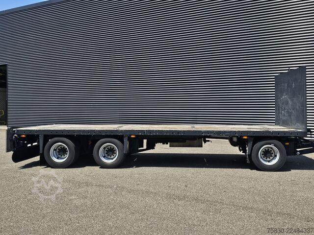 Loading platform Lako A328 / MOLEN GESTUURD / UITSCHUIFBAAR