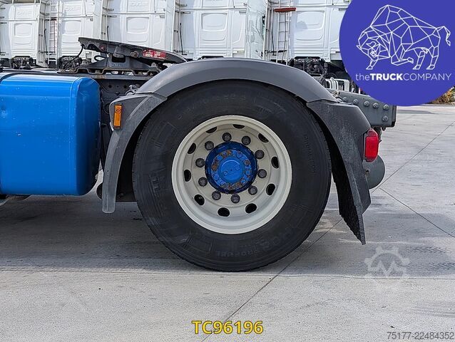 Standard-SZM DAF CF 440