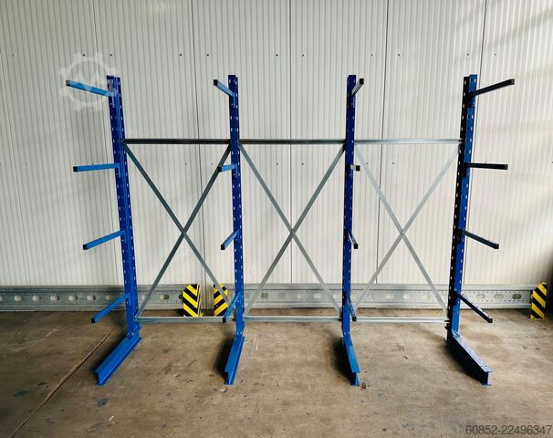 Kragarmregal ca. 3,15 lfm. Kragarmregal mit Fachböden H: 250cm 140 kg/Arm META Multistrong