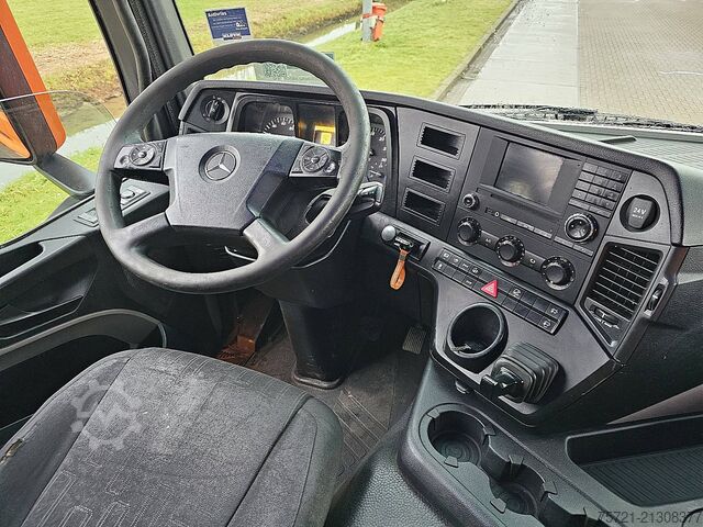 Sliding tarpaulin MERCEDES-BENZ ANTOS 1830 Folding taillift