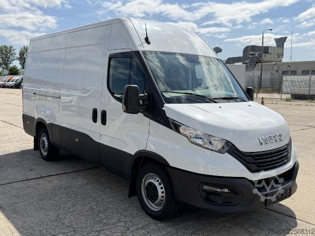 Kastenwagen IVECO 35S16V AHK + Fahrtenschreiber