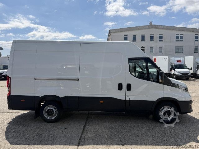 Kastenwagen IVECO 35S16V AHK + Fahrtenschreiber