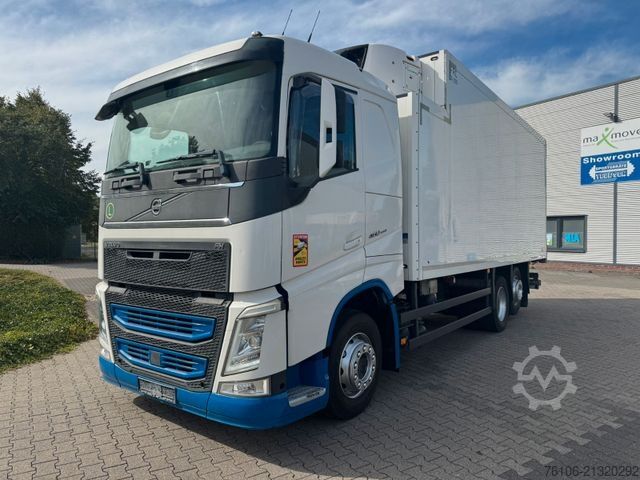 Refrigerated truck VOLVO FH 460 Tiefkühlkoffer*2 Stück *