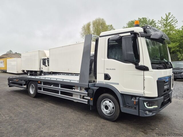 Autotransporter LKW man TGL 12.220 BL Autotransporter AHK