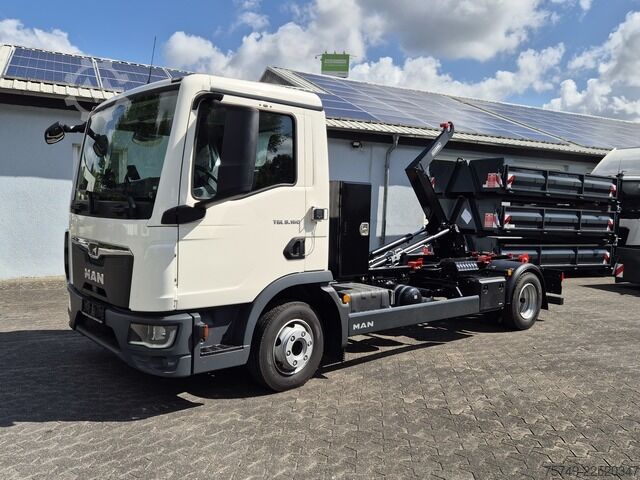 Abrollkipper Transporter man TGL 8.190 BL City Abollkipper Powermatic