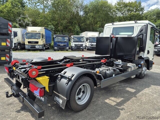 Abrollkipper Transporter man TGL 8.190 BL City Abollkipper Powermatic