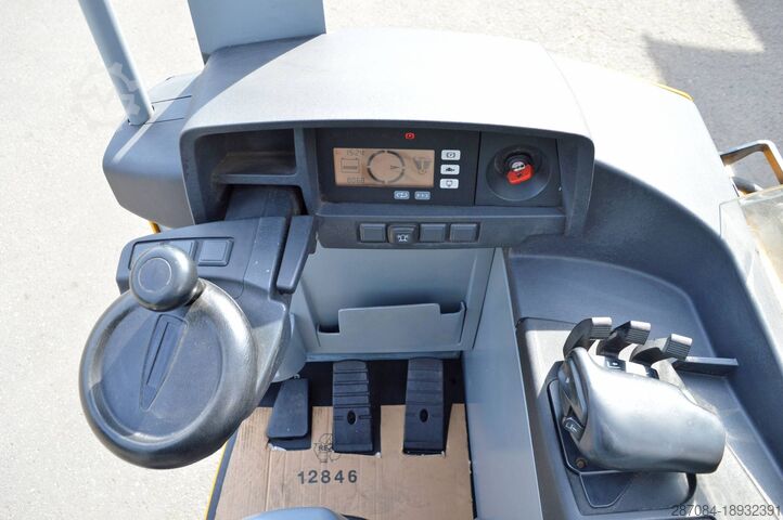 Schubmaststapler Jungheinrich ETV 110