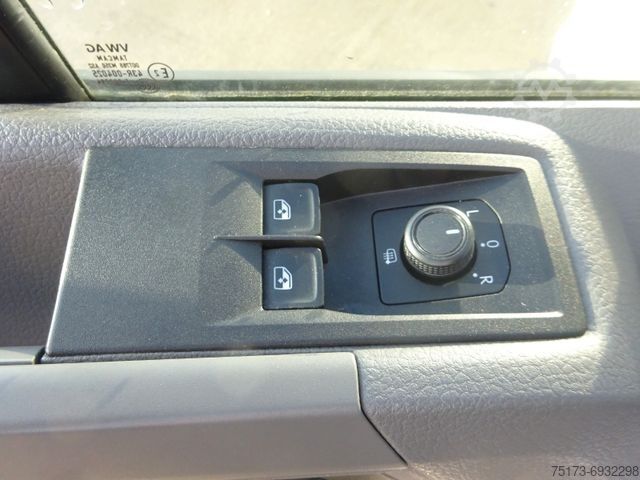 High top van VOLKSWAGEN Crafter Kasten Kasten 35 lang Hochdach FWD