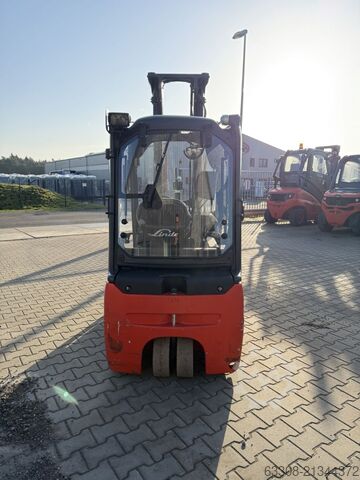 Electric 3-wheel forklift Linde E16L-02