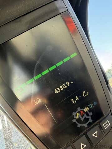 Electric 3-wheel forklift Linde E16L-02