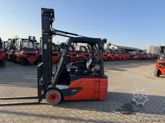 Electric 3-wheel forklift Linde E16L-02