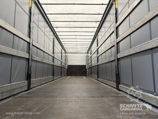 Auflieger mit Pritsche & Plane Schmitz Cargobull Semitrailer Curtainsider Standard