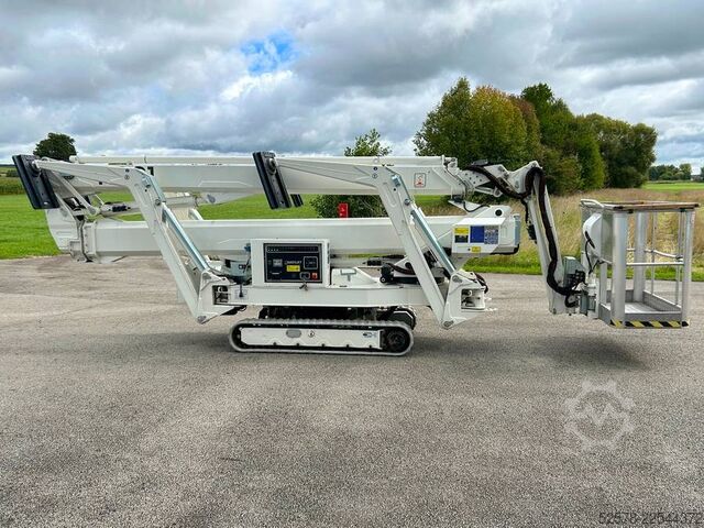 Gelenkteleskoparbeitsbühne EasyLift RA 31