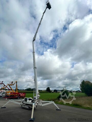Gelenkteleskoparbeitsbühne EasyLift RA 31