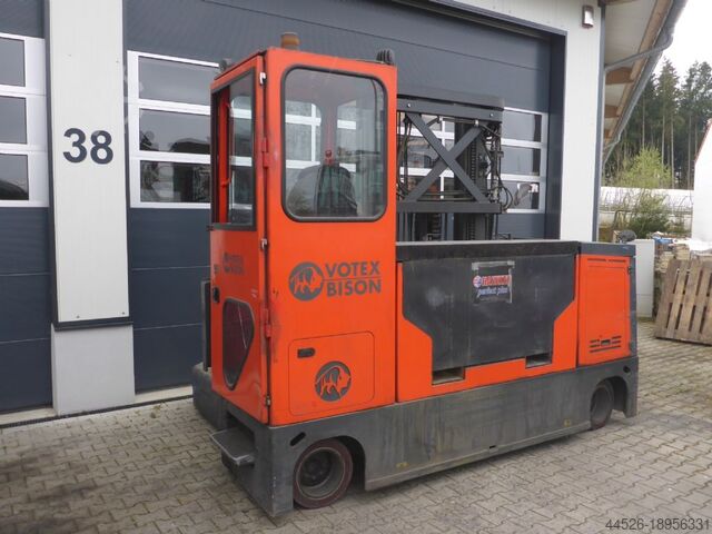 Vierwege Seitenstapler Votex-Bison 