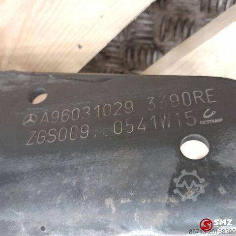 Chassis part Mercedes Occ montagebeugels rechts Mercedes