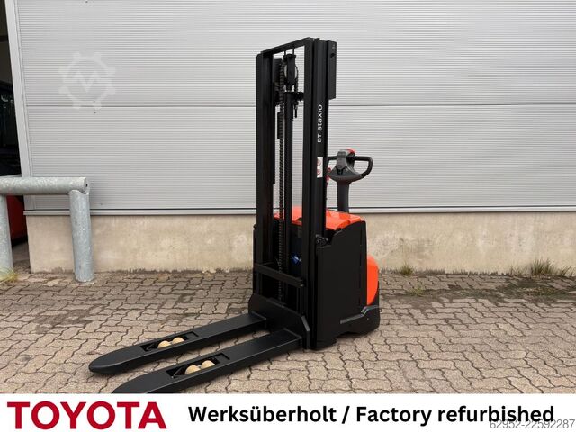 Hochhubwagen Toyota SWE 120 / Akku neu!
