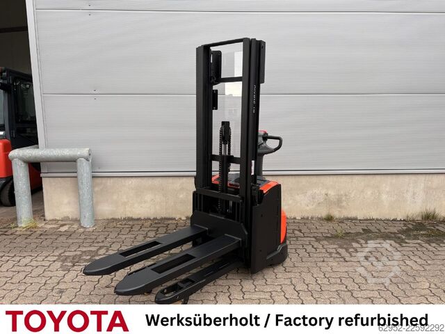 Hochhubwagen Toyota SWE 120 L / Akku neu!