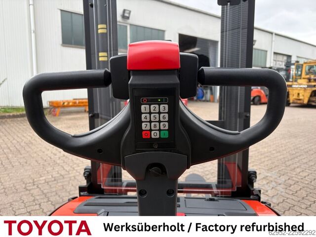 Hochhubwagen Toyota SWE 120 L / Akku neu!