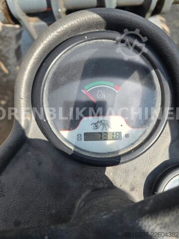 Minibagger WEIDEMANN GIANT D254SW