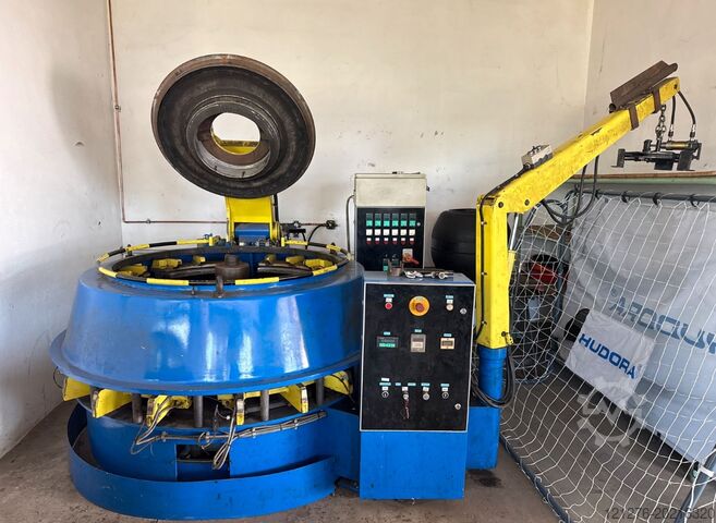 Factory closure – Complete equipment for tire retreading Marongoni Ringtreader 900