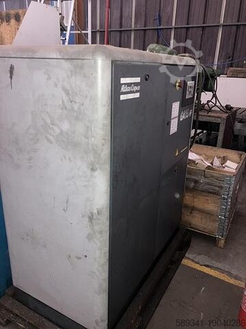 Öleingespritzter Schraubenkompressor mit integriertem Kältemitteltrockner ATLAS COPCO GA15 FF ATLAS COPCO GA15 FF