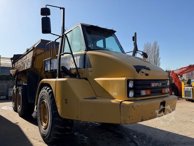 Dumper CAT 725