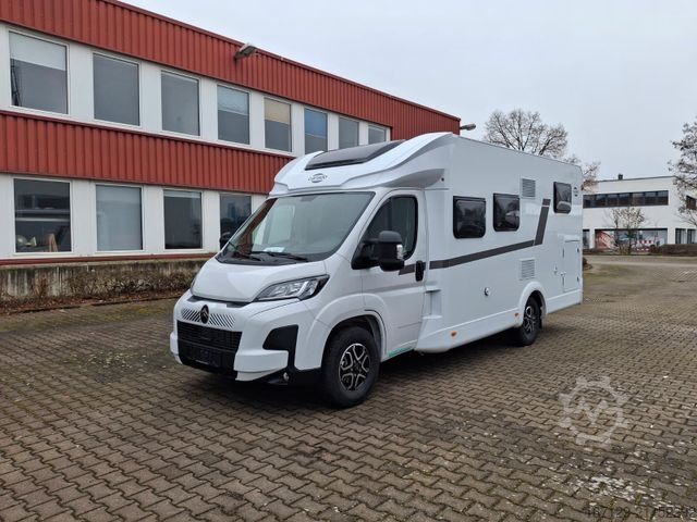 Semi-integrated camper CARADO T 338s Automatik / 5Sitz und Schlafplätze /..