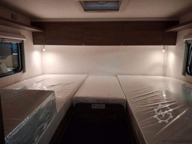 Semi-integrated camper CARADO T 338s Automatik / 5Sitz und Schlafplätze /..