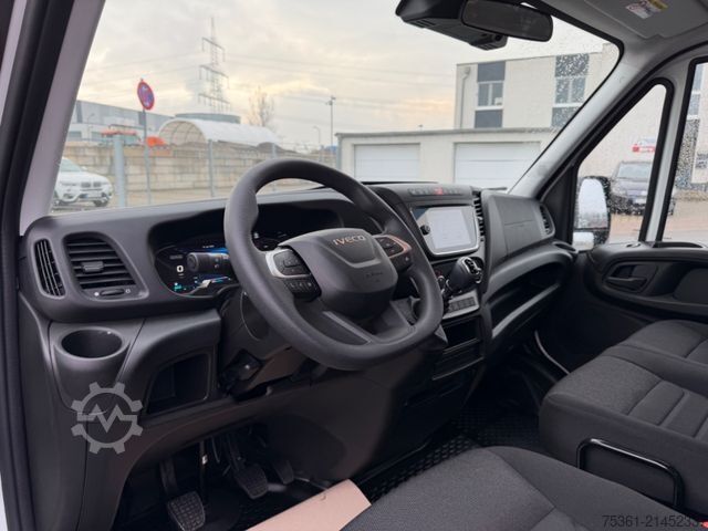 Pick-up van IVECO Daily 35S14Y D Doppelkab Pritsche lang AHK 3,5 t