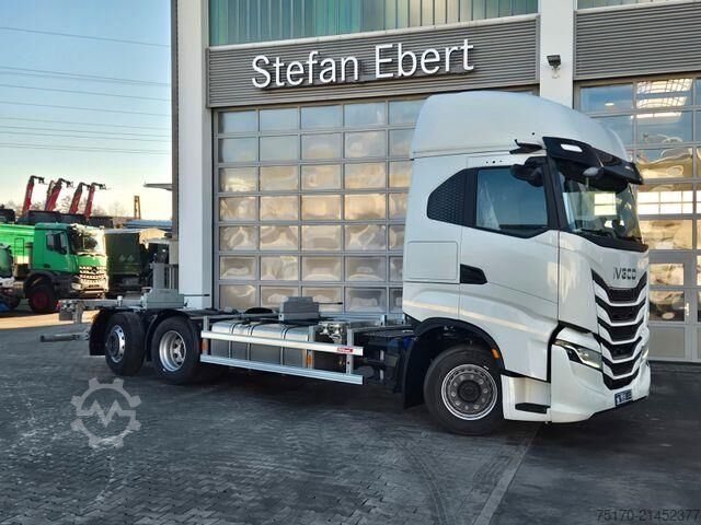 Chassis with cab Iveco AS260S58Y/FS CM 6x2-4 BDF Intarder Standklima