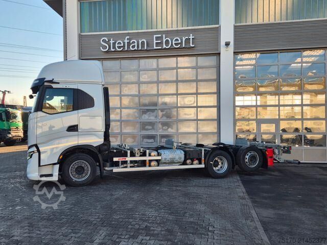 Chassis with cab Iveco AS260S58Y/FS CM 6x2-4 BDF Intarder Standklima