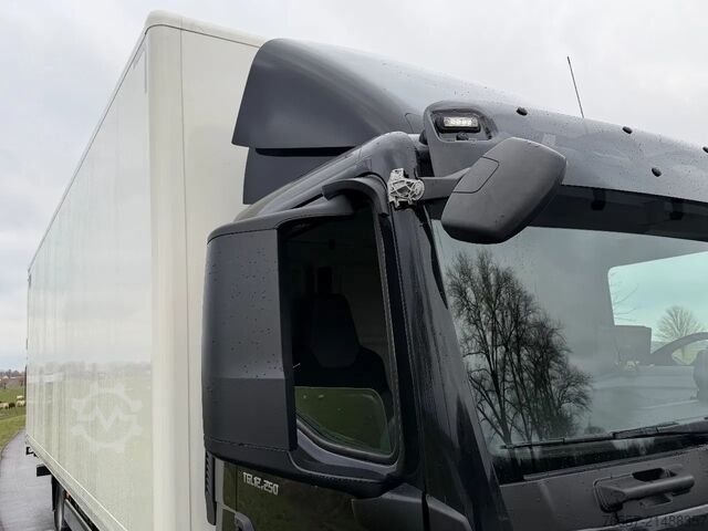 Koffer JUNGE FAHRZEUGBAU GMBH TGL 12.250 TGL EURO6. 10-2023.