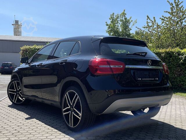 GLA 200 D 4-MATIC auxiliary heater Mercedes GLA 200 D 4-MATIC