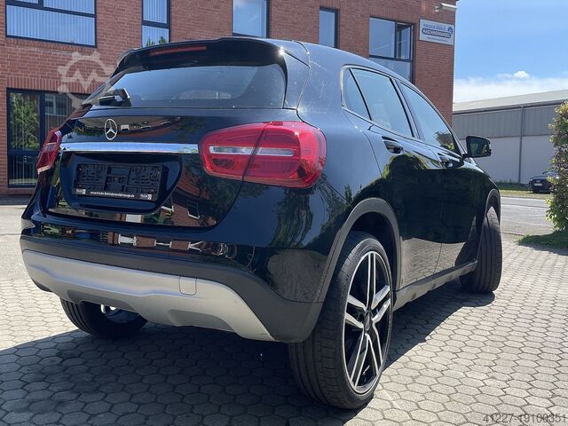 GLA 200 D 4-MATIC auxiliary heating Mercedes GLA 200 D 4-MATIC